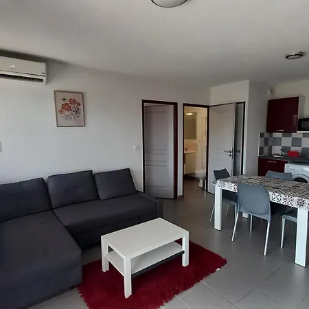 2p A Argeles-sur-mer: Clim, Terrasse, Piscine, Parking, Proche Plages Et Commerces - Fr-1-776-14 * Аржель-сюр-Мер